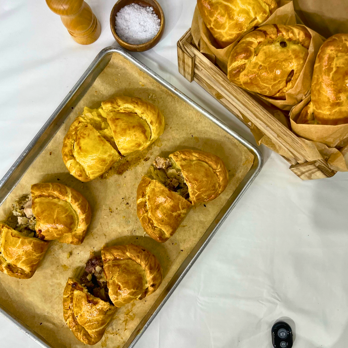 Classic Mix Box of Pasties 370g - 8 Pack
